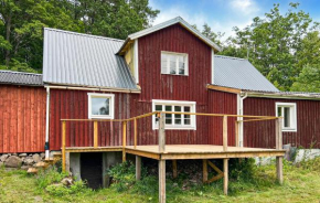 3 Bedroom Cozy Home In Jämshög